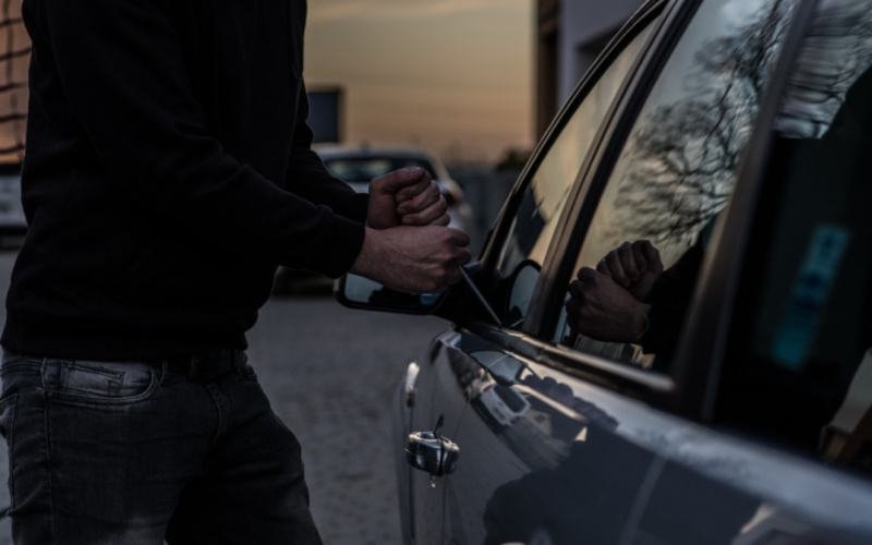 Hopkinton and Holliston Police Investigate Car Break-Ins, Theft