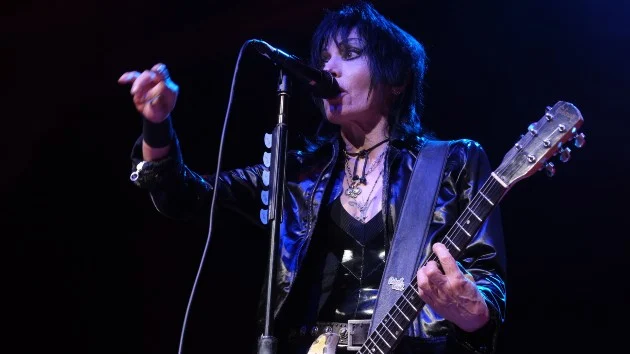 Bad Fermentation: Joan Jett asks Domino’s to add vegan cheese to menu