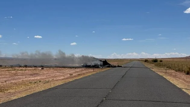 4 dead after medical transport plane crashes while landing in Arizona: Authorities