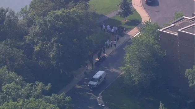 Texas Democrats staying in Illinois evacuated over bomb threat