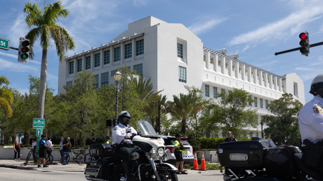 After tensions flare, jury is chosen in case of man who allegedly tried to kill Trump on golf course