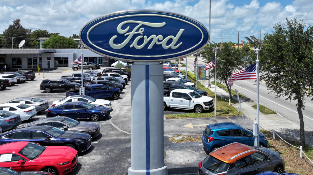 What could supply chain snags in the auto industry mean for car buyers?