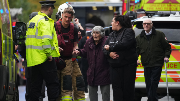 UK police respond to stabbing ‘attack,’ shoot suspect near Manchester synagogue