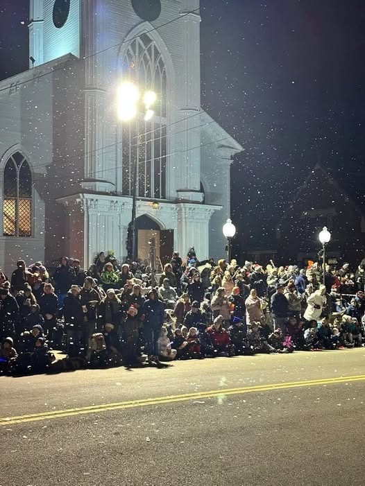 Uxbridge Gears Up for Its 28th Annual First Holiday Night Parade