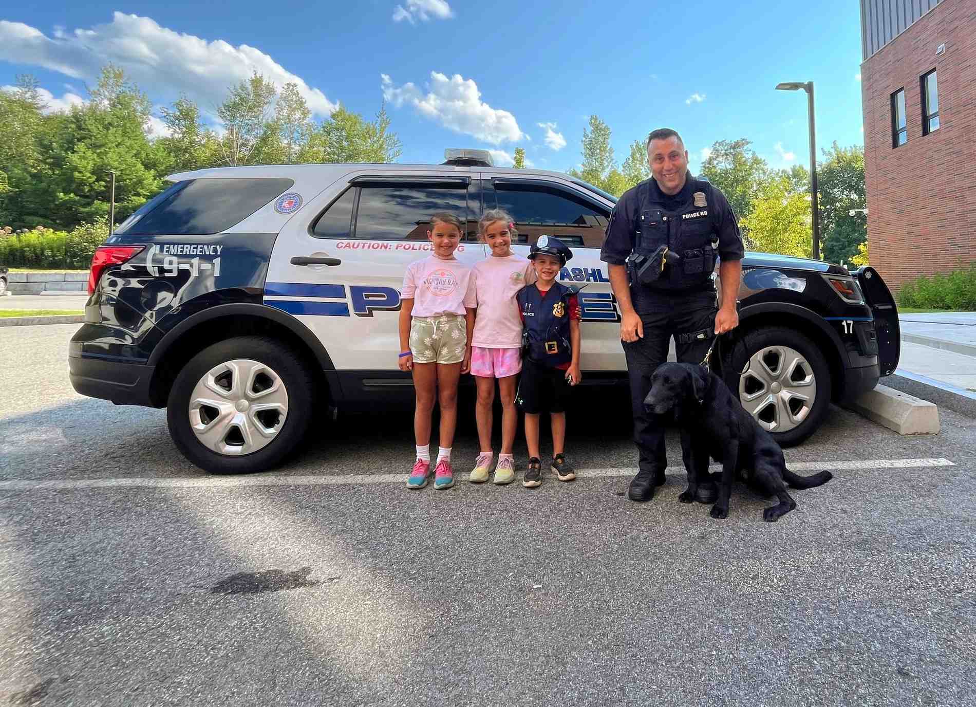 Ashland Police Officer Makes Young Visitors’ Day