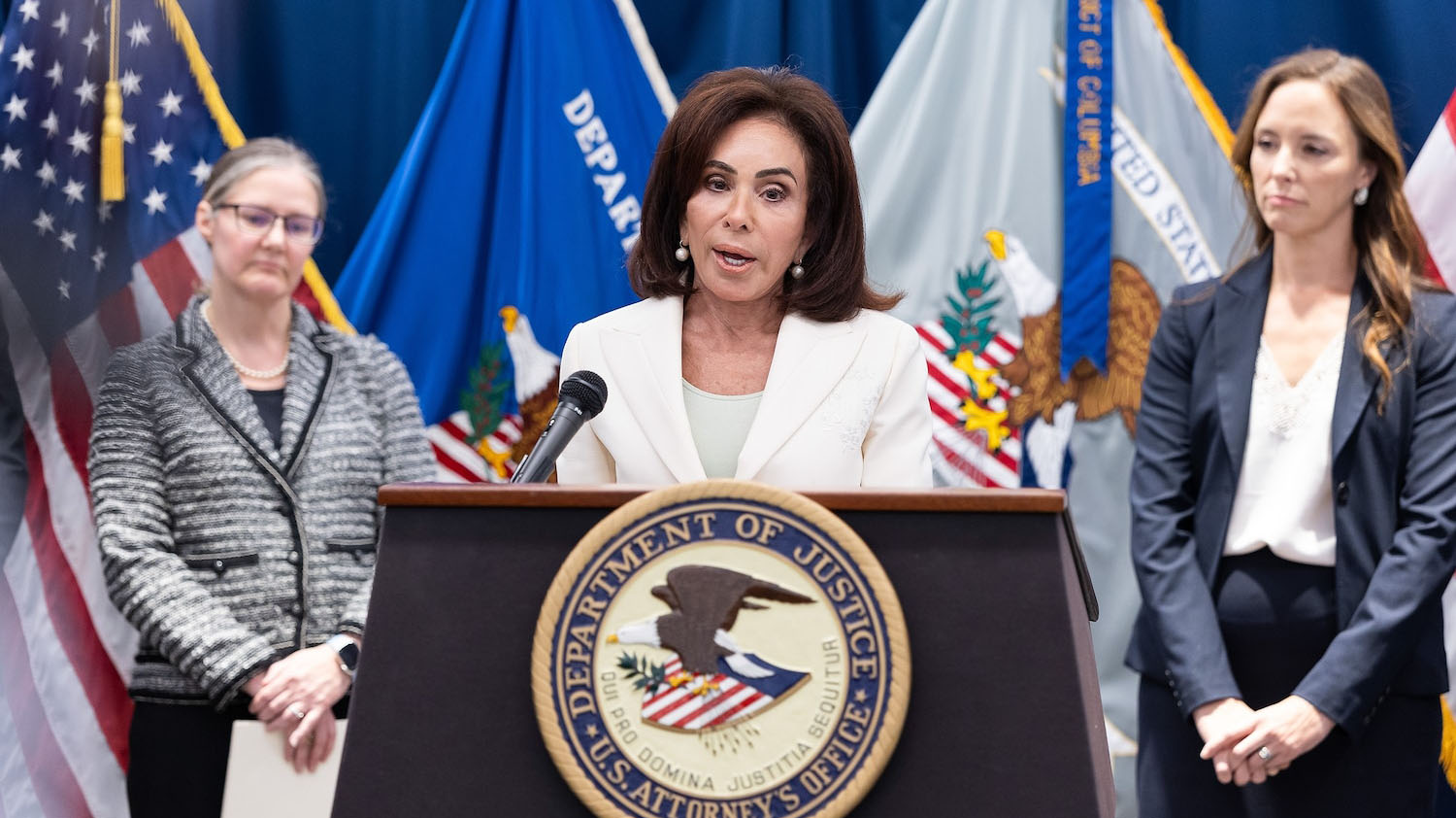 ‘How many times do I have to say no?!’: Pirro dodges questions on Reflecting Pool case at news conference